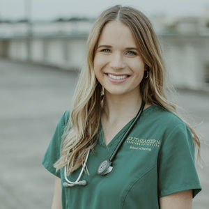 Meet your Posher, Maci